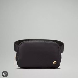 Lululemon everywhere belt bag - NWT